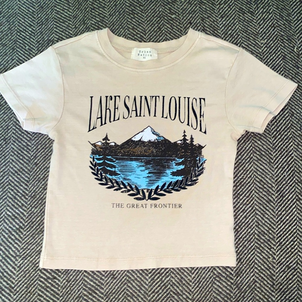Lake Saint Louis Tee
